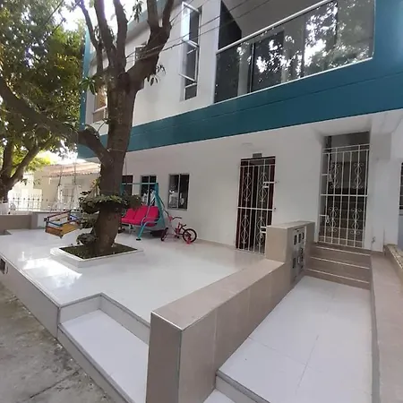 Apartment 2p *